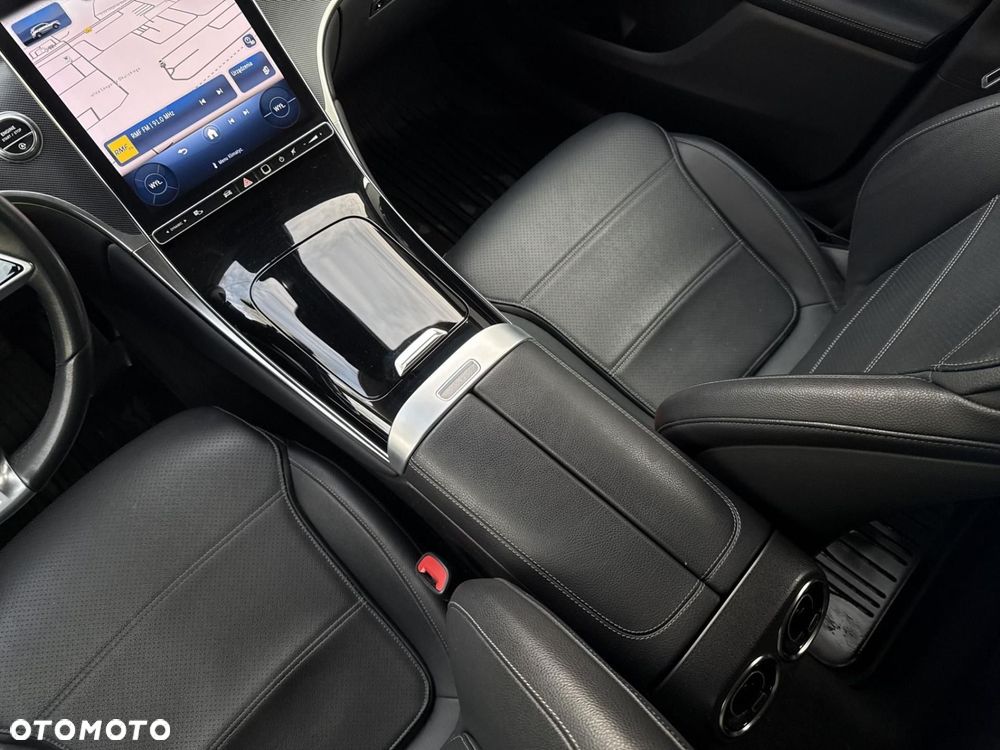 Mercedes-Benz GLC - 16