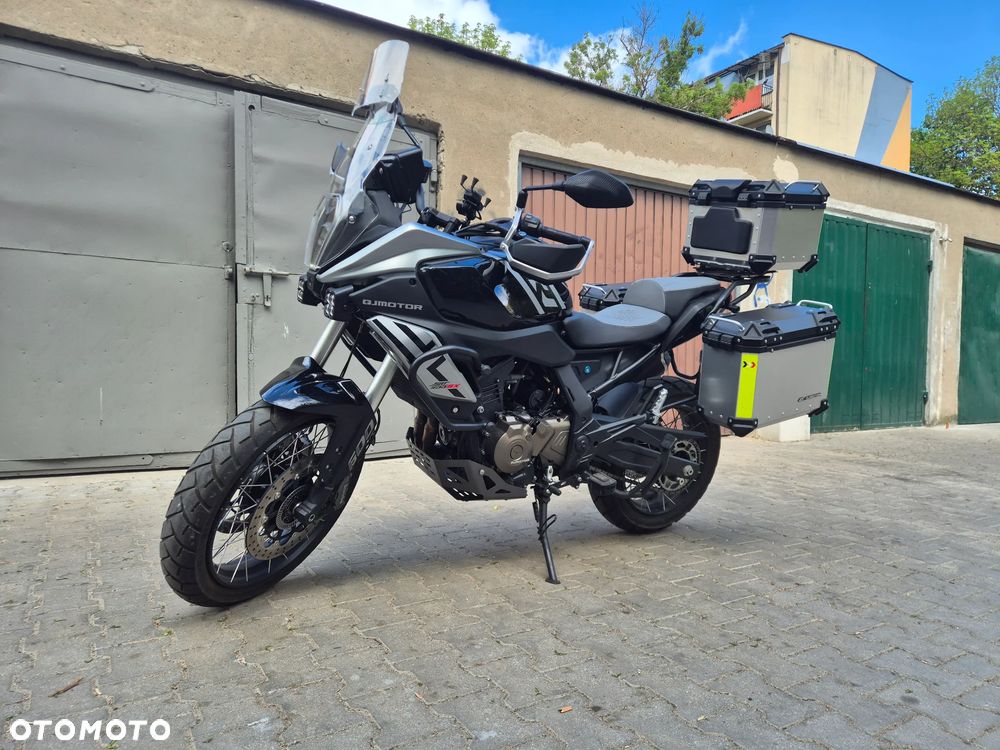 QJMOTOR SRT 600SX - 1