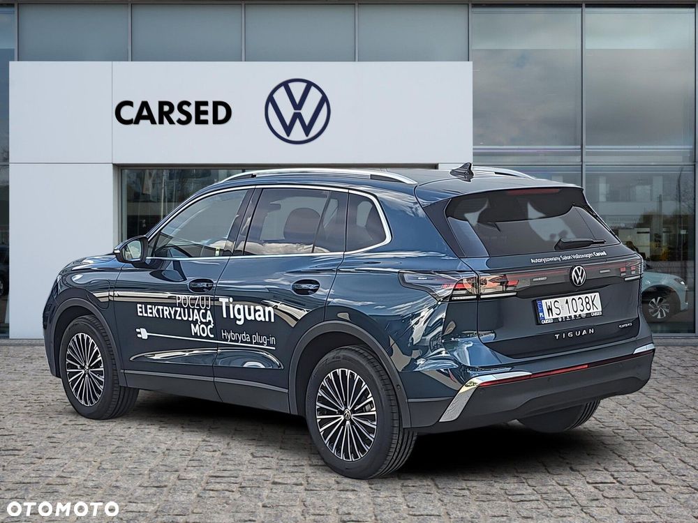 Volkswagen Tiguan - 5