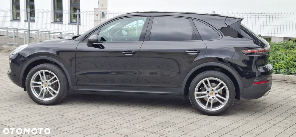 Porsche Cayenne - 18