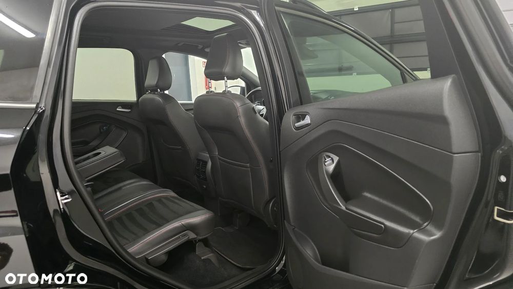 Ford Kuga 1.5 EcoBoost FWD ST-Line - 6