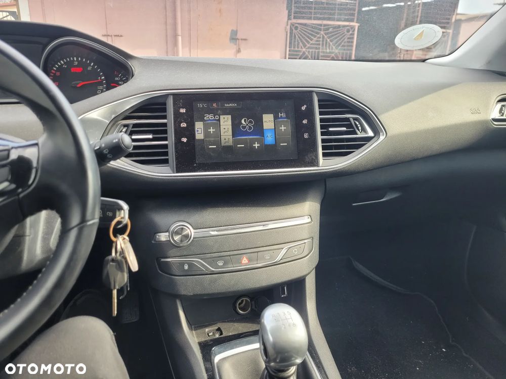 Peugeot 308 BlueHDi FAP 120 Stop & Start Allure - 21