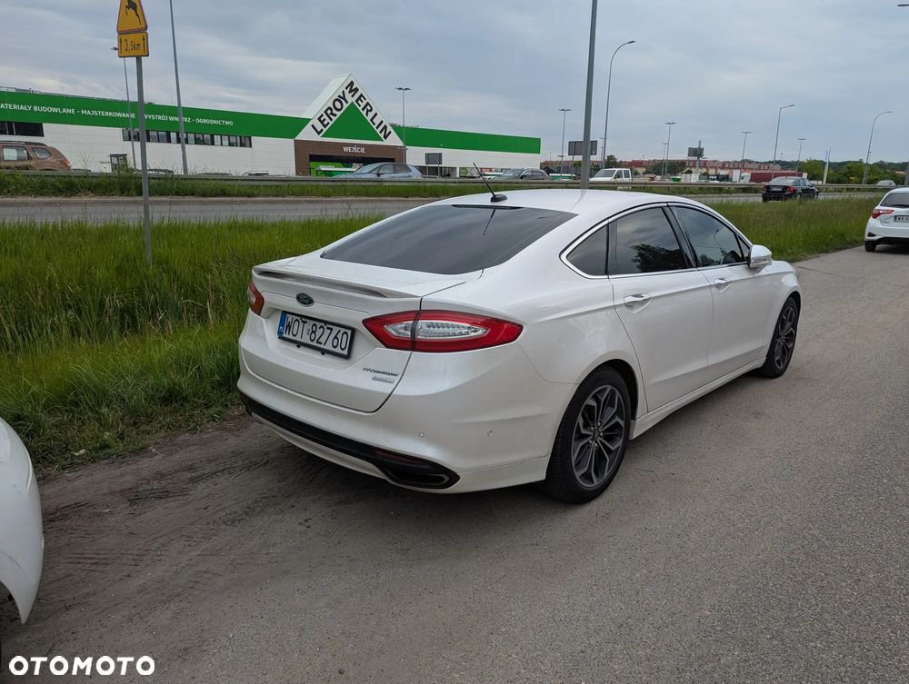 Ford Fusion - 10