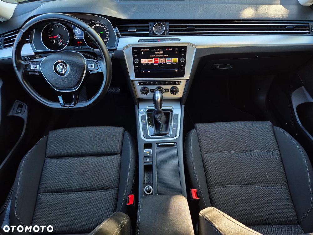 Volkswagen Passat Variant 2.0 TDI DSG (BlueMotion Technology) Comfortline - 19