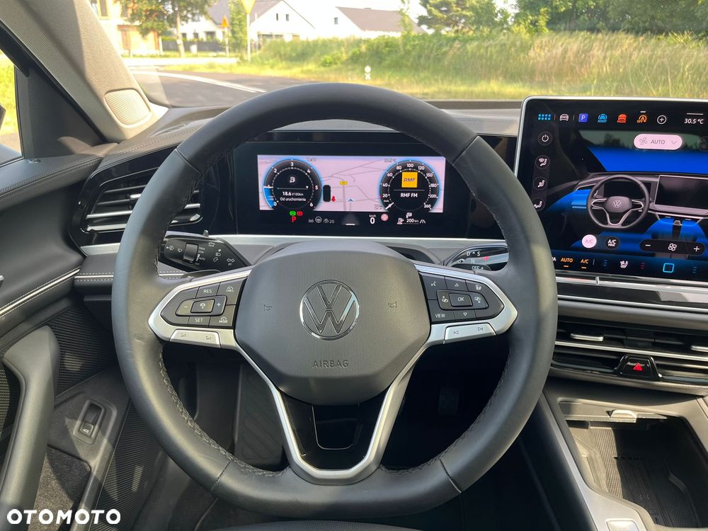 Volkswagen Passat 2.0 TDI SCR DSG Business - 35