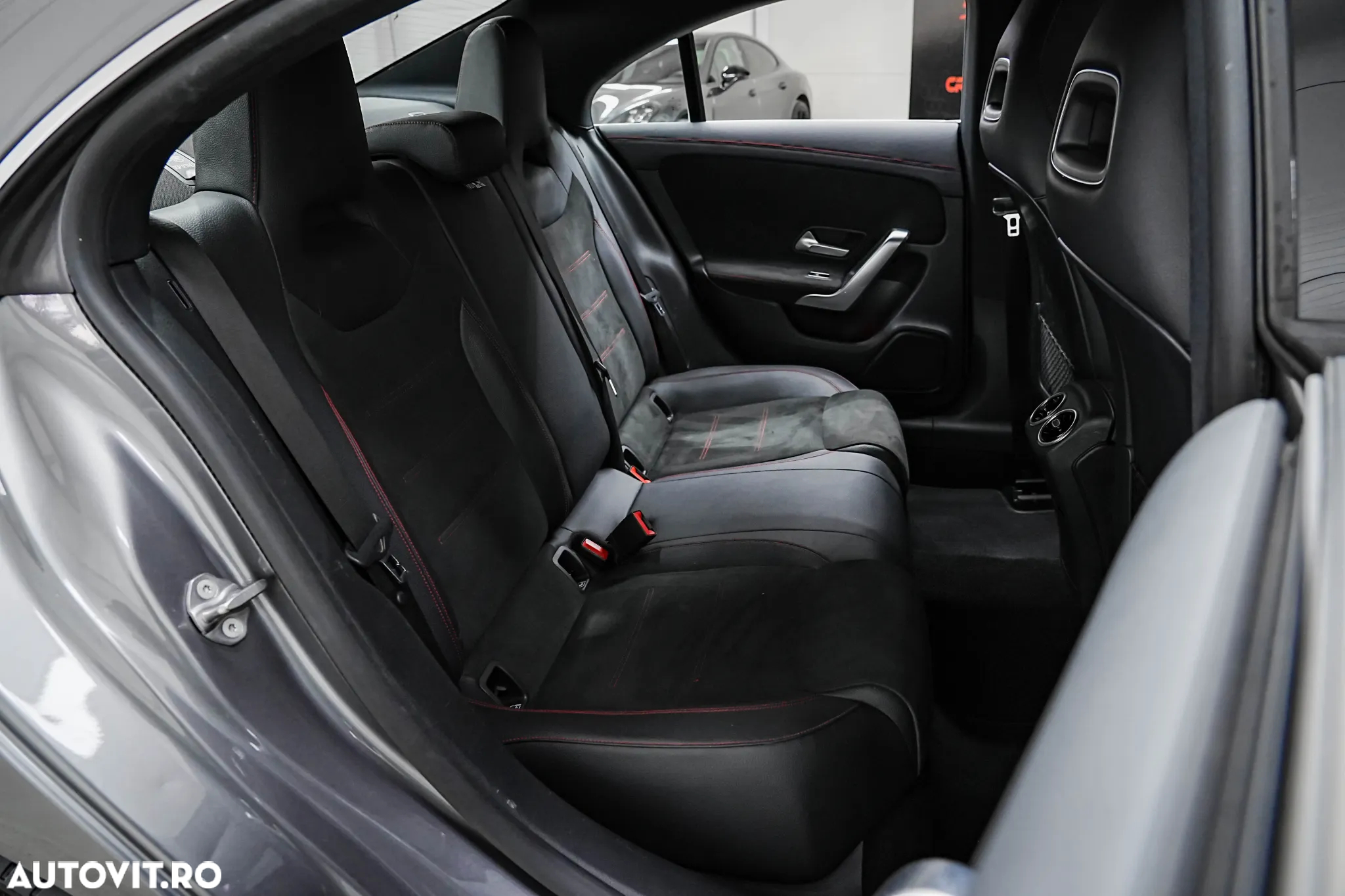 Mercedes-Benz CLA 200 7G-DCT AMG Line - 8