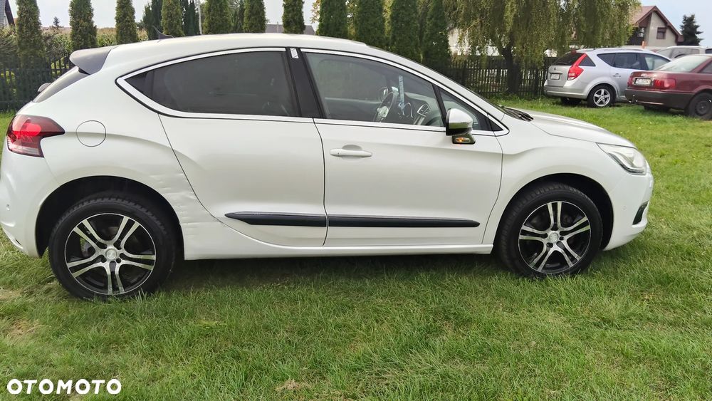 Citroën DS4 HDi 165 Pure Pearl - 8