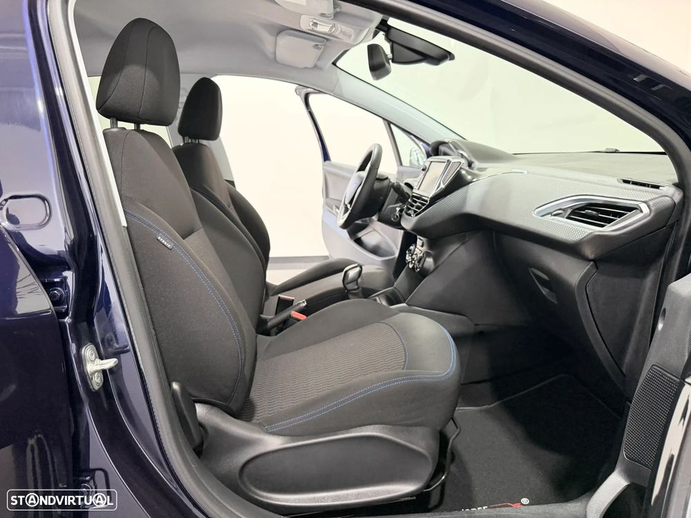 Peugeot 208 1.2 PureTech Style - 38
