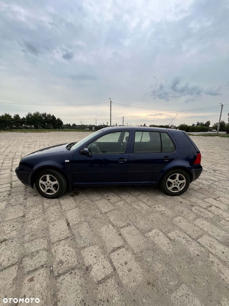 Volkswagen Golf 1.9 TDI Q - 4