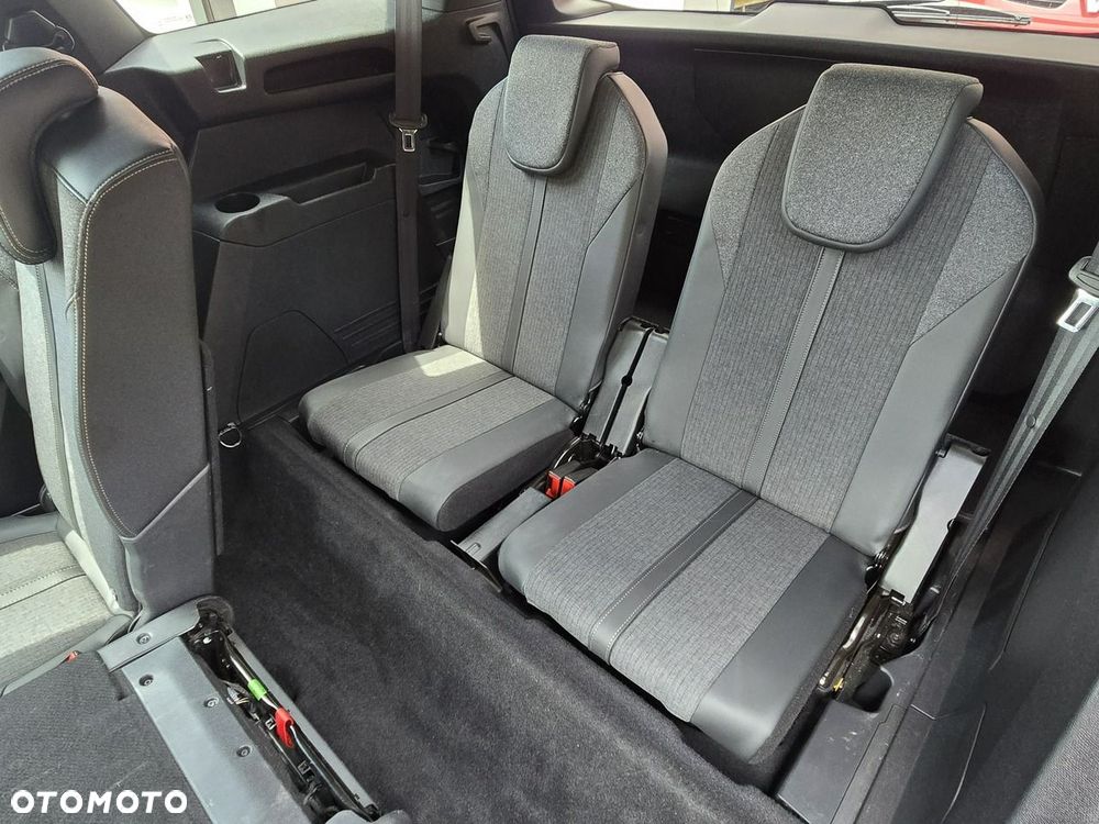 Peugeot 5008 1.6 PureTech GT Line S&S EAT8 - 24