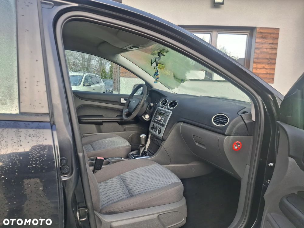 Ford Focus - 22