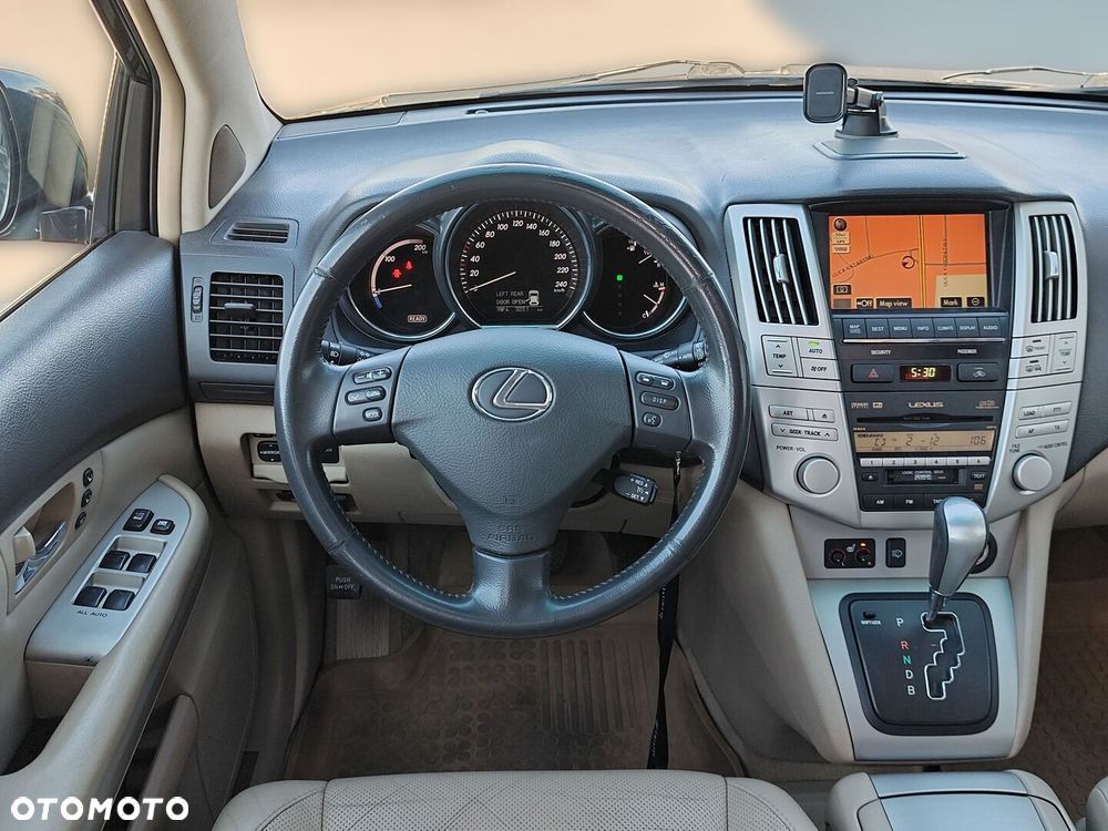 Lexus RX - 15