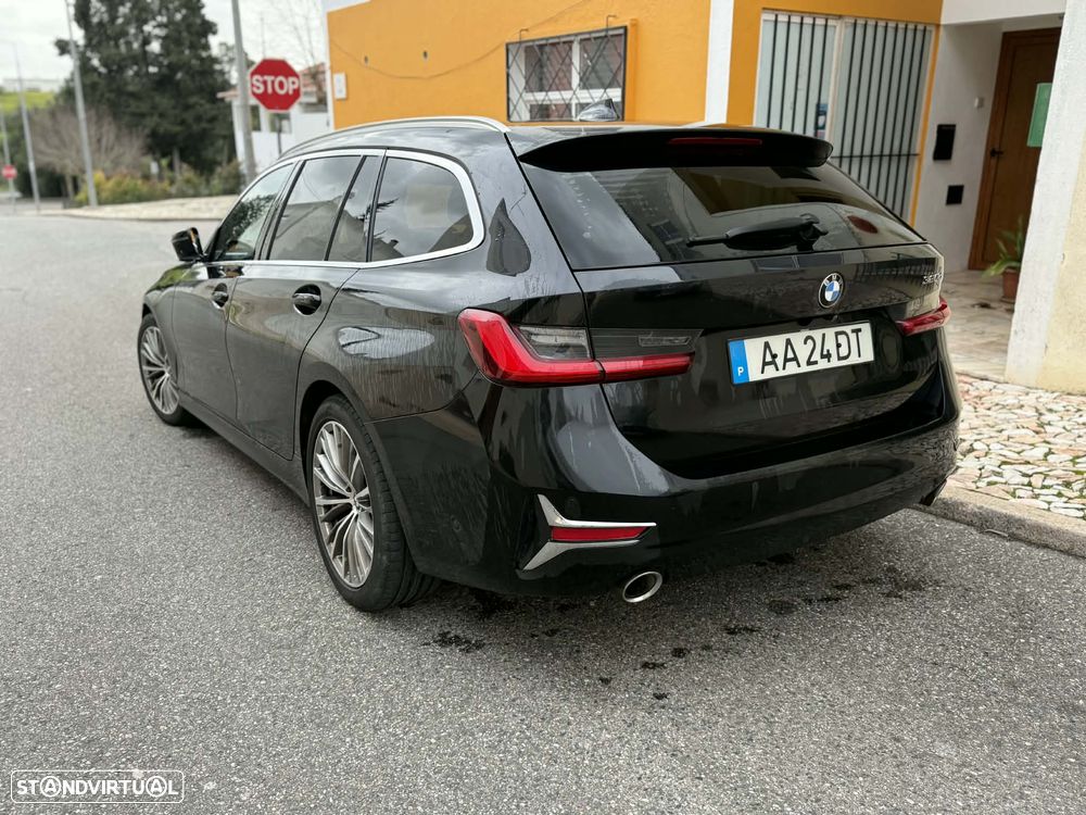 BMW 320 d Line Luxury Auto - 2