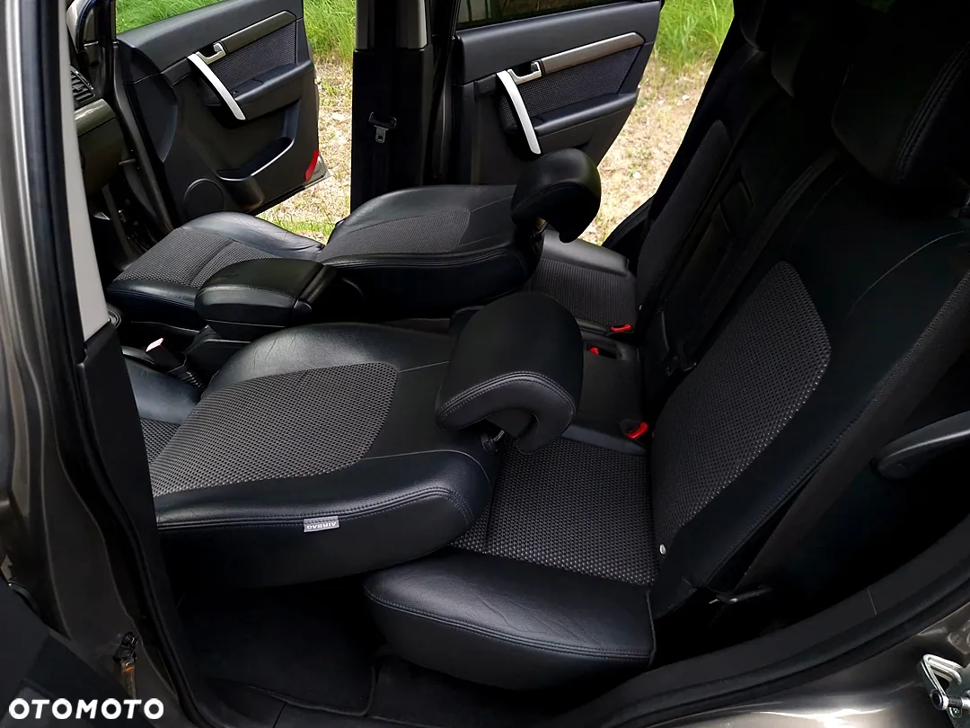 Chevrolet Captiva 2.4 2WD 7 Sitzer LS Family Edition - 38