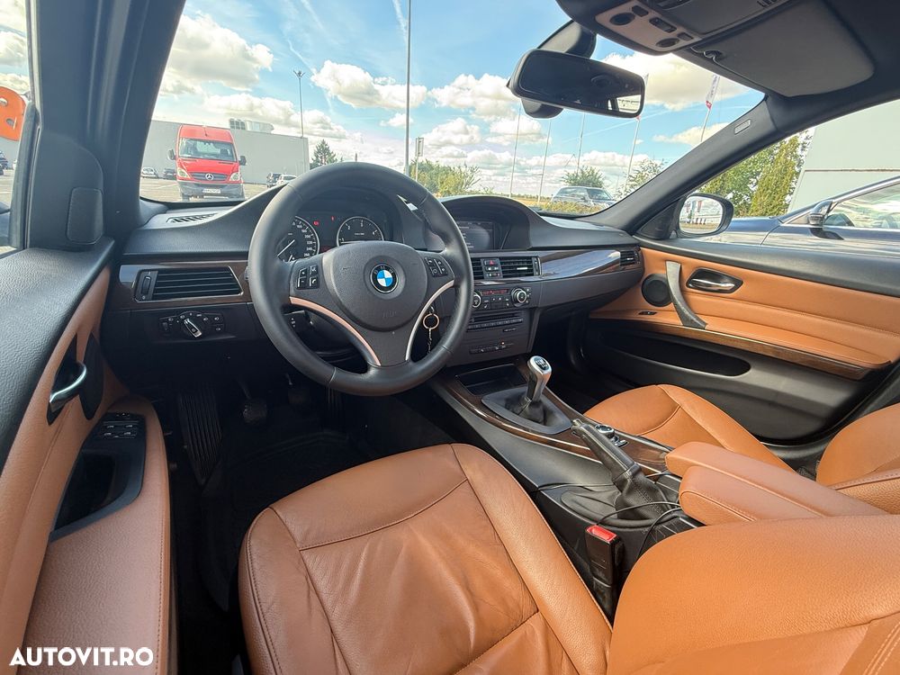 BMW Seria 3 320d xDrive - 6