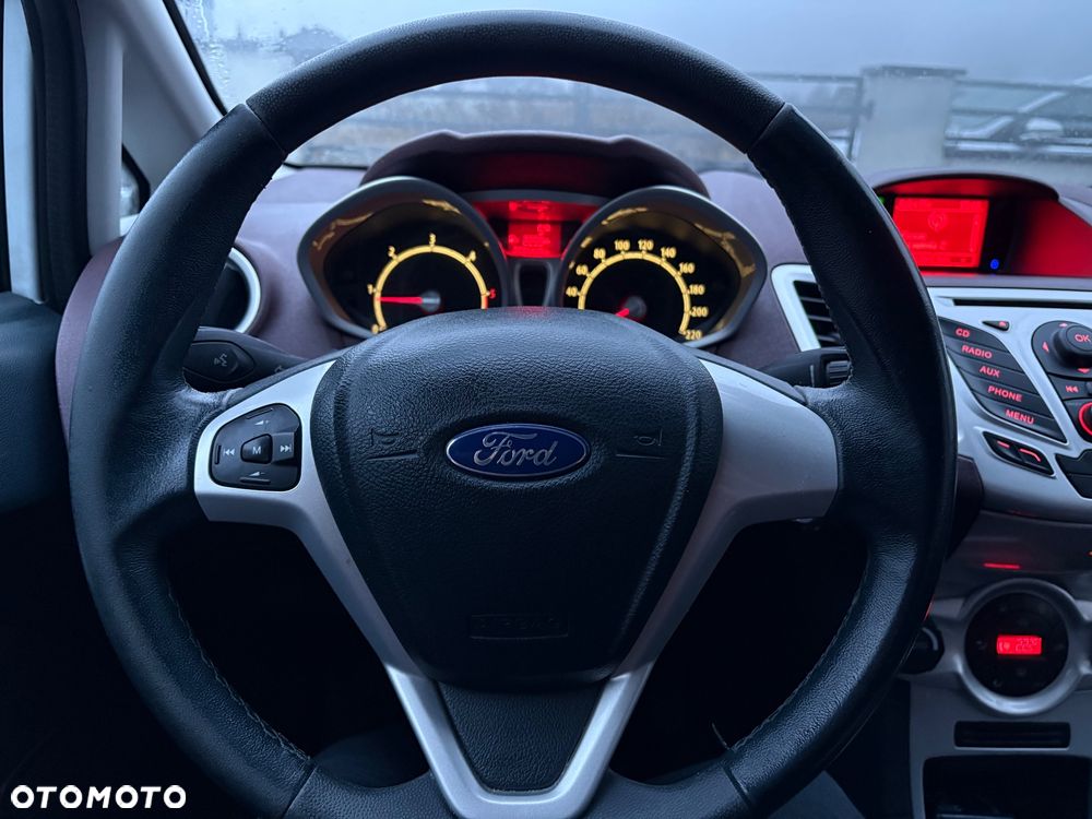 Ford Fiesta 1.6 TDCi Titanium - 10