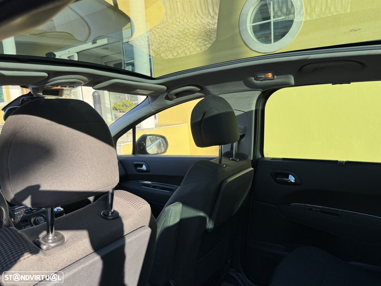 Peugeot 5008 1.6 BlueHDi Allure J17 - 9