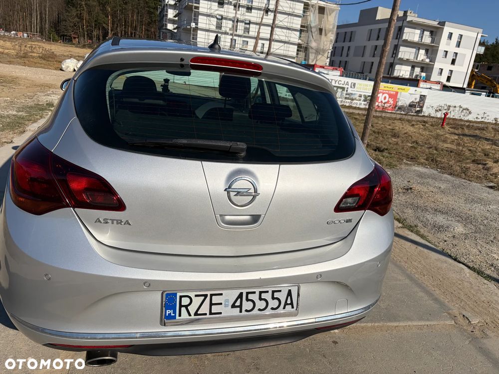 Opel Astra 1.6 T SIDI Cosmo S&S EU6 - 3