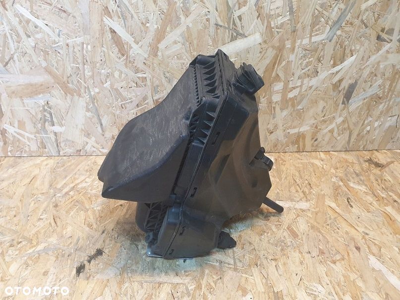 audi a4 b8 a5 q5 obudowa filtra powietrza tfsi 8k0133837ab - 1