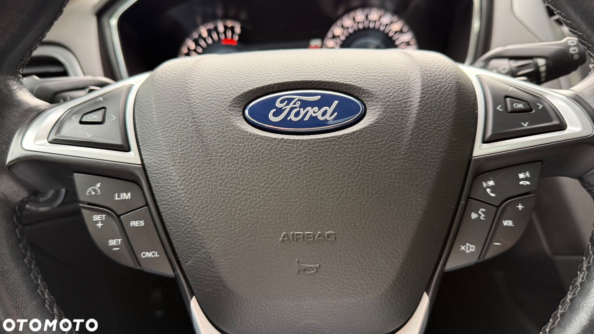 Ford Mondeo 2.0 TDCi Ambiente Plus PowerShift - 24