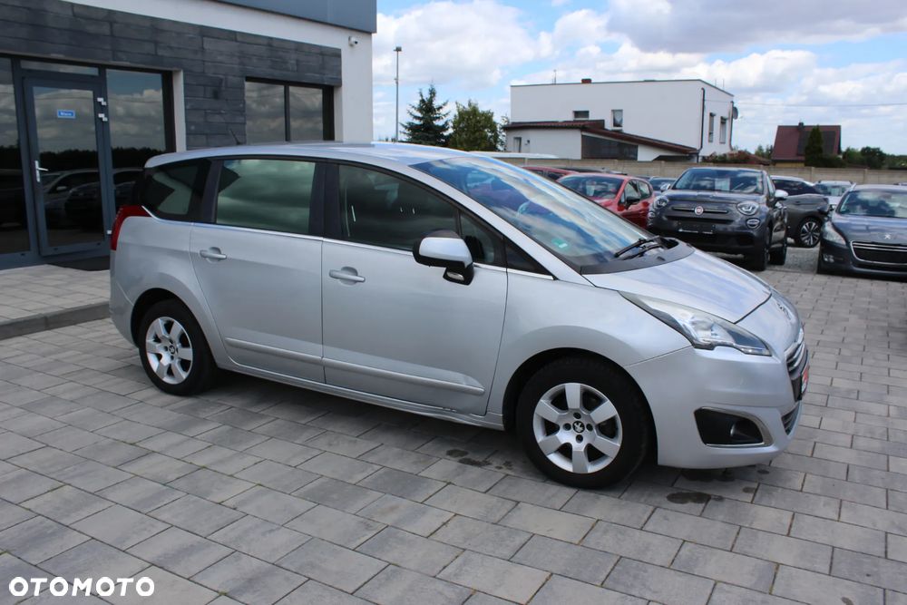 Peugeot 5008 120 VTi Premium - 14
