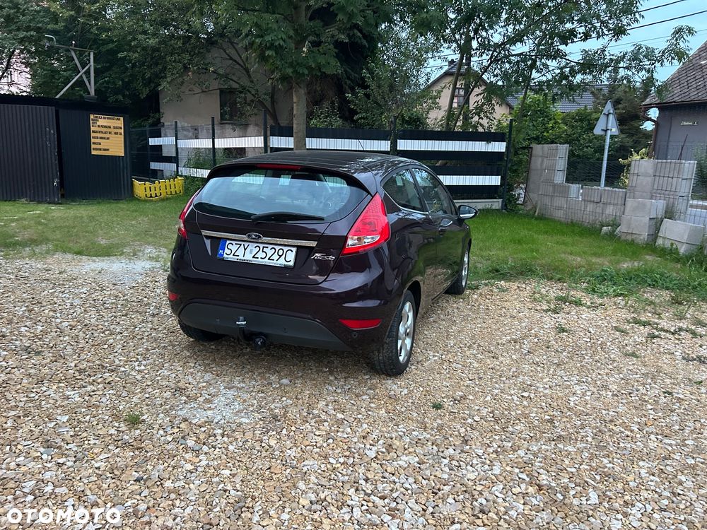 Ford Fiesta 1.25 Ghia - 28