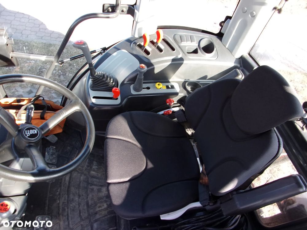 Lamborghini Ciągnik rolniczy Zetor Forterra XSX110 hydrauliczny rewers, Ciągnik rolniczy LAMPO 70DT, Ciągnik rolniczy Kioti DK904 - 29