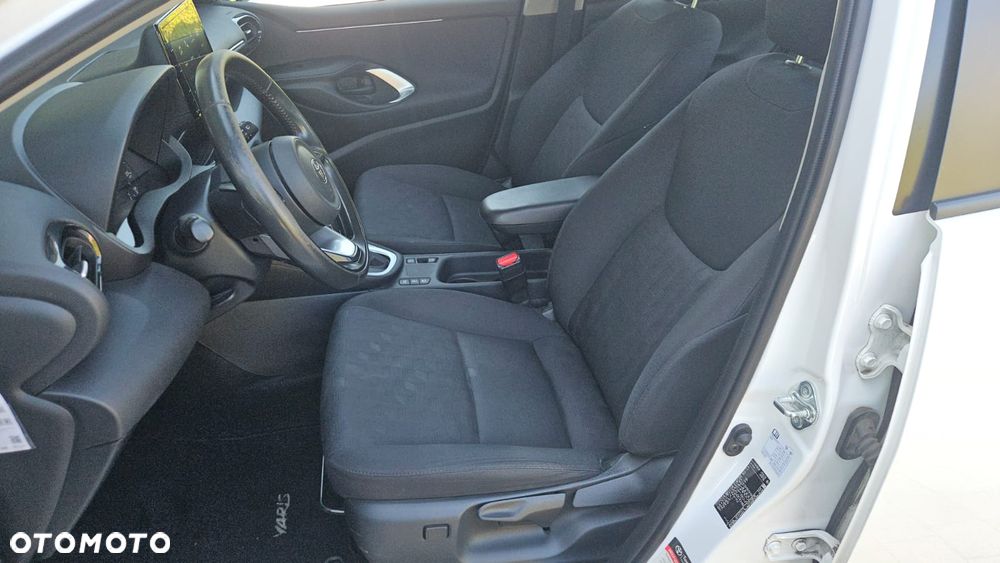 Toyota Yaris - 13