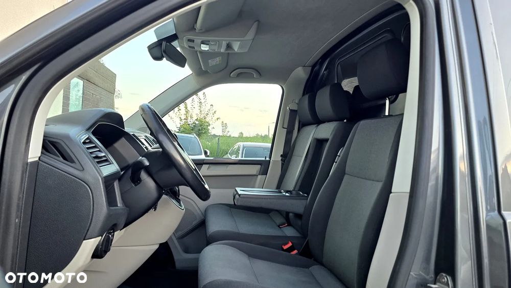 Volkswagen Transporter - 19