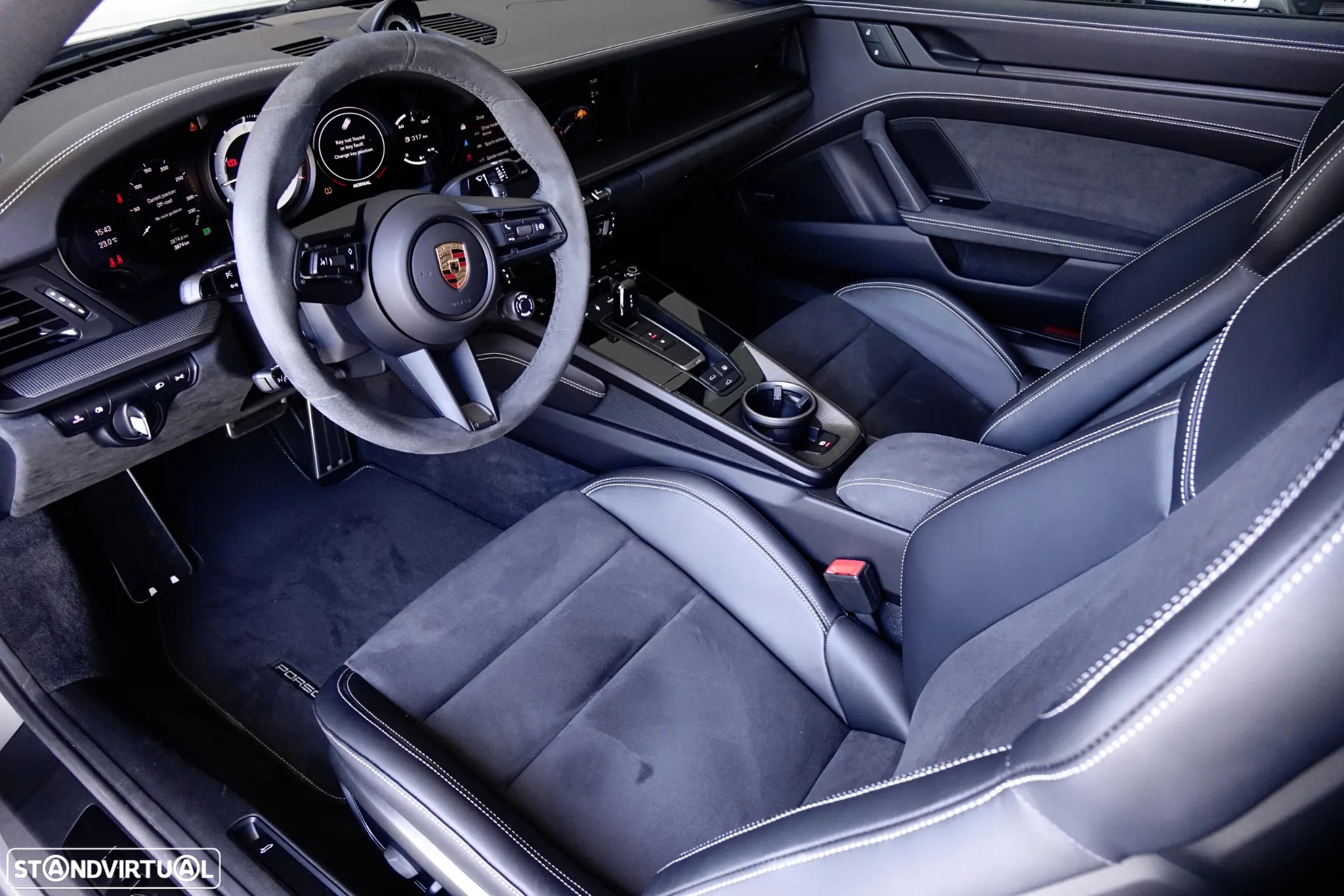 Porsche 911 (992) Carrera GTS PDK - 17