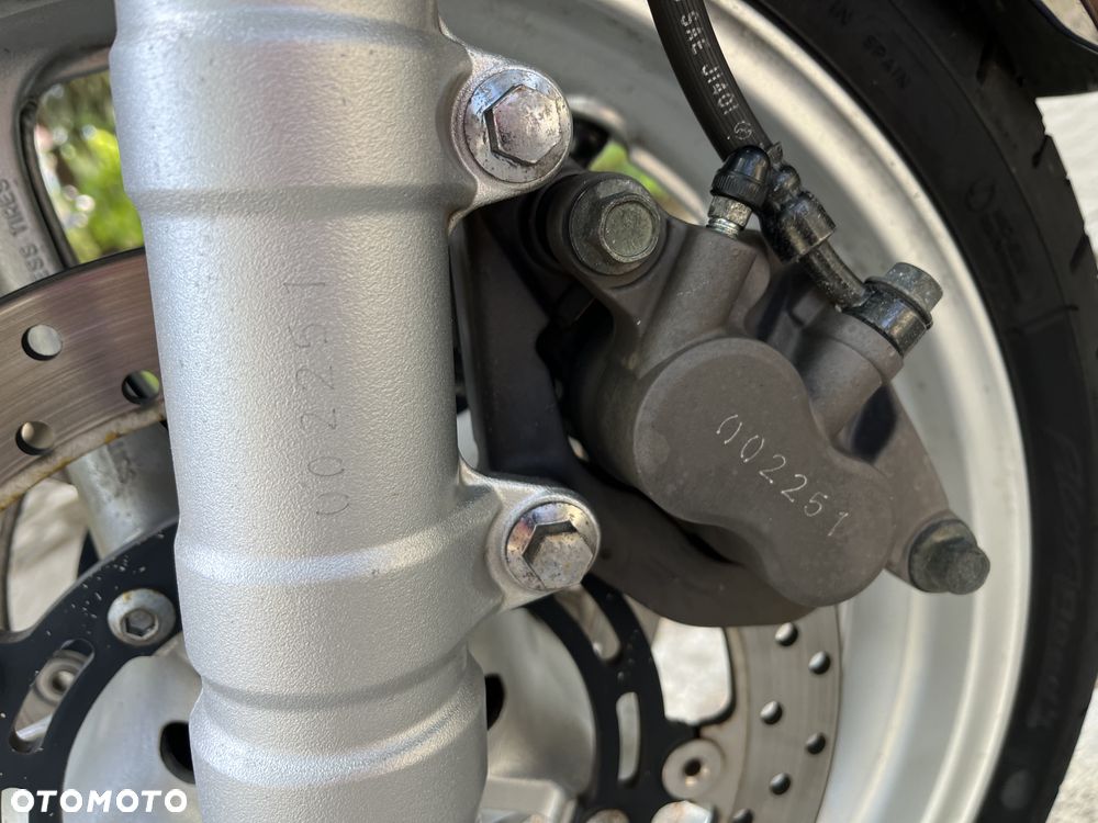 Yamaha FZ6 - 18