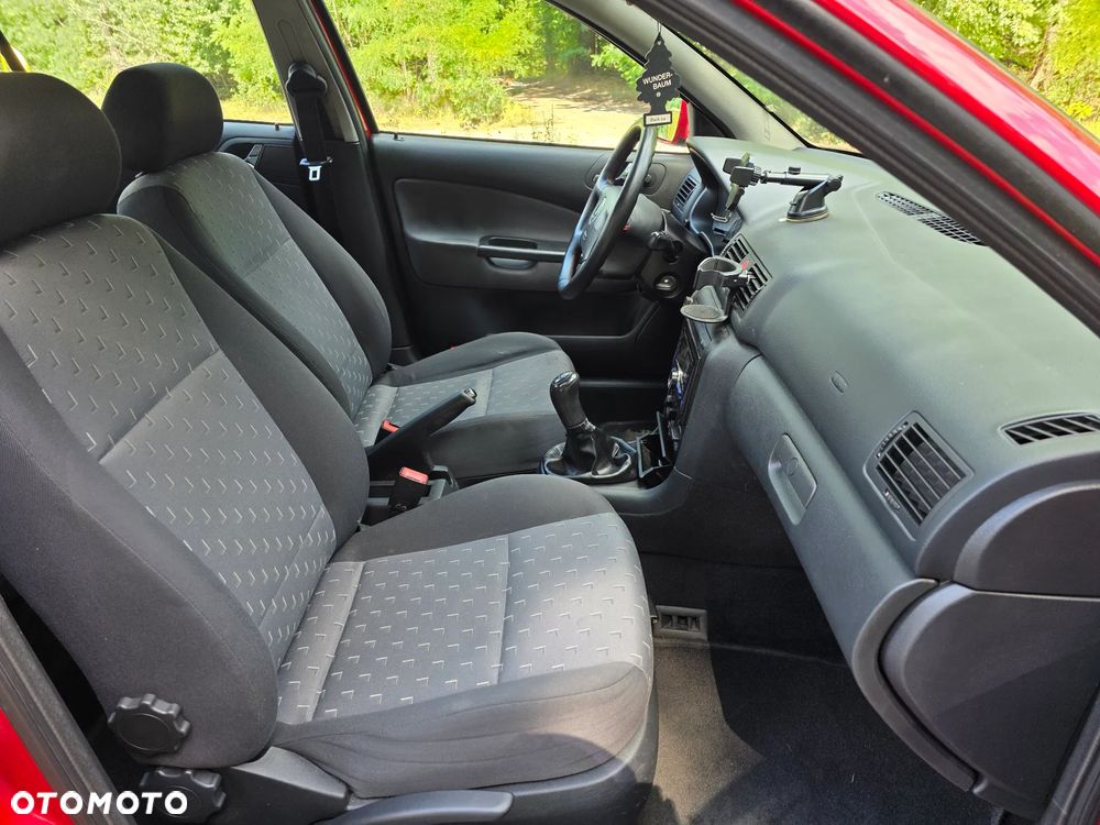 Skoda Octavia 1.6 Ambiente - 15