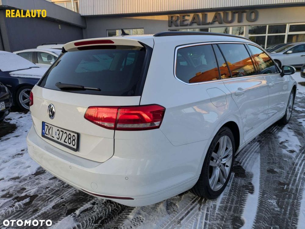 Volkswagen Passat - 3