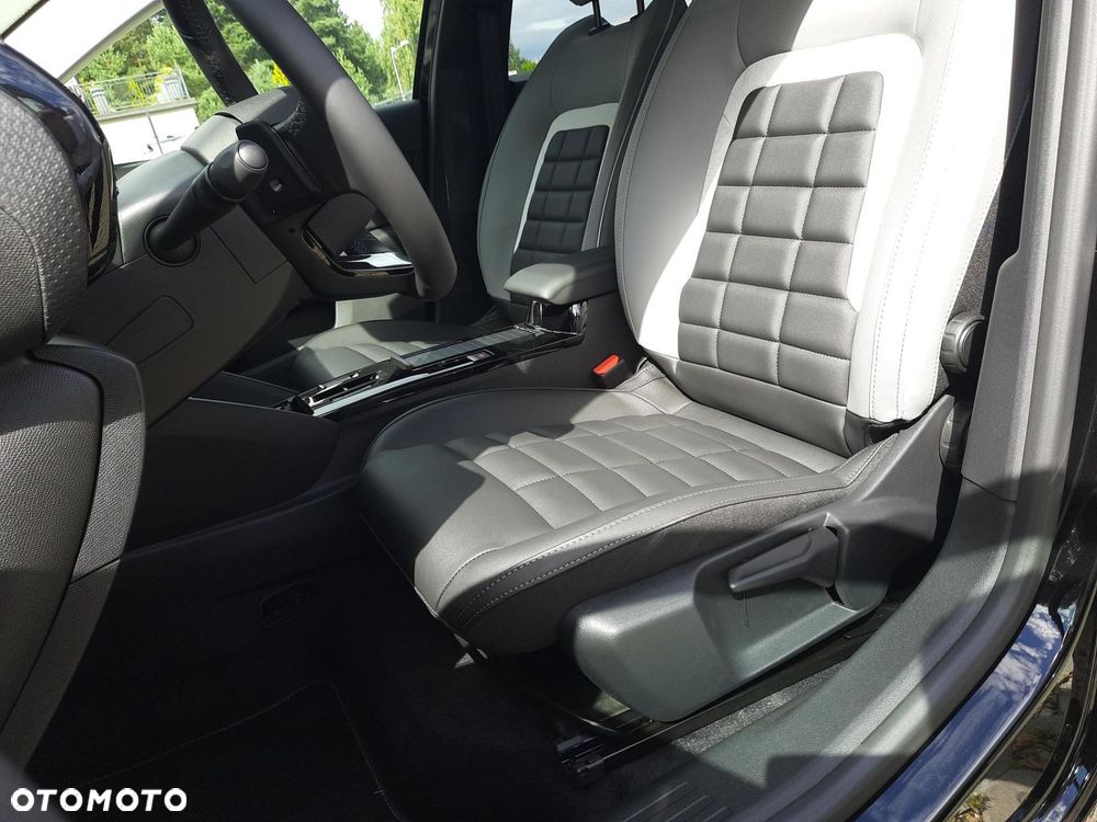 Citroën C4X 1.2 mHEV Max eDCT6 - 12