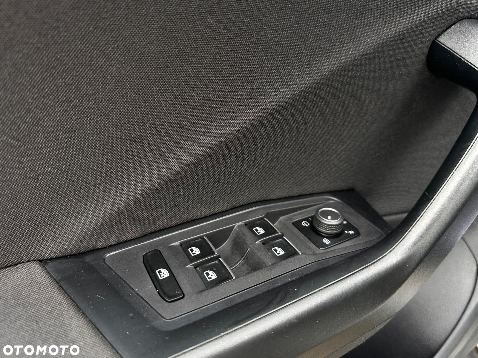 Volkswagen T-Roc 2.0 TDI SCR DPF Premium - 31