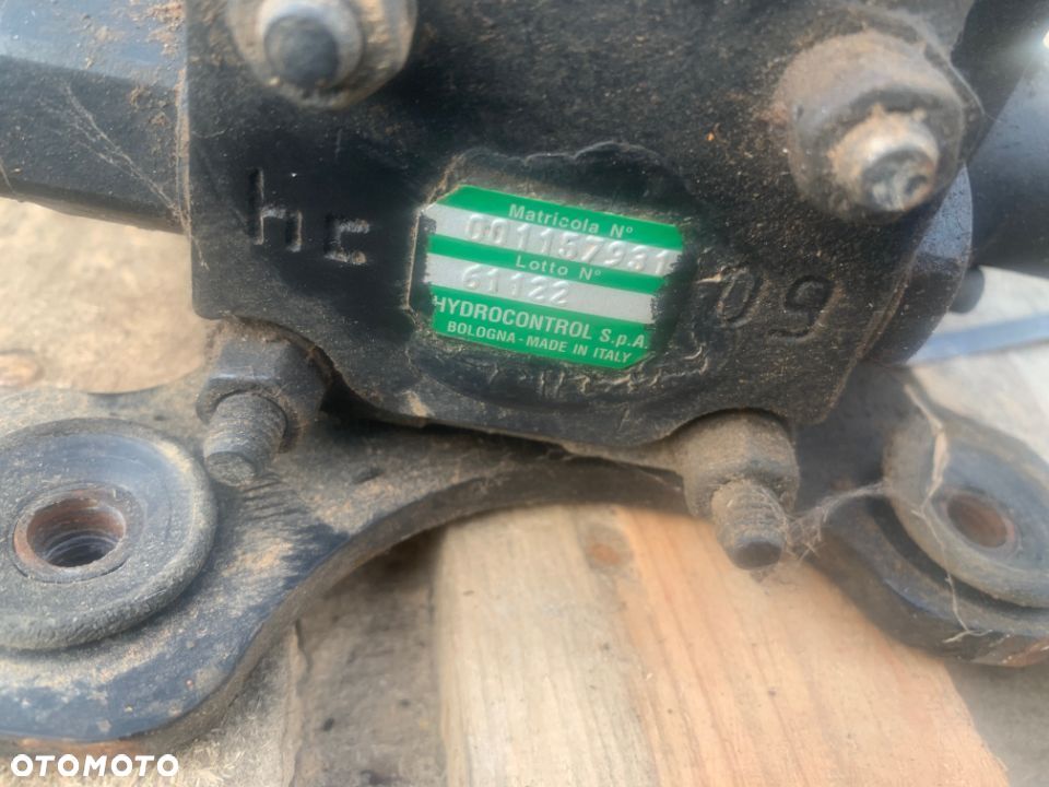 001157931 Rozdzielacz, 61122 sekcje rozdzielacza do minikoparki JCB 8018 - 4