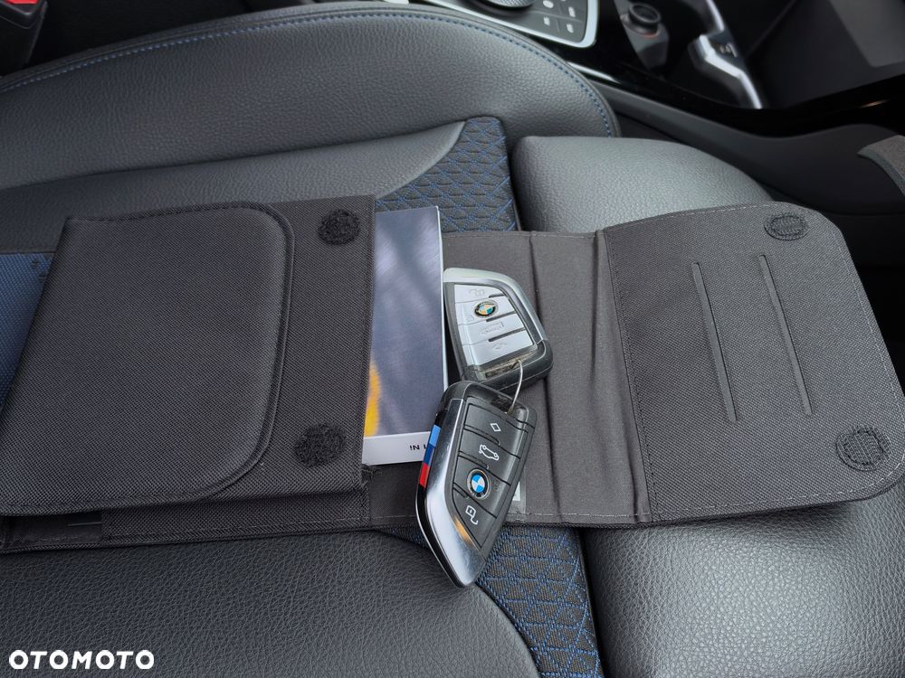 BMW Seria 1 118d Edition M Sport Shadow - 40