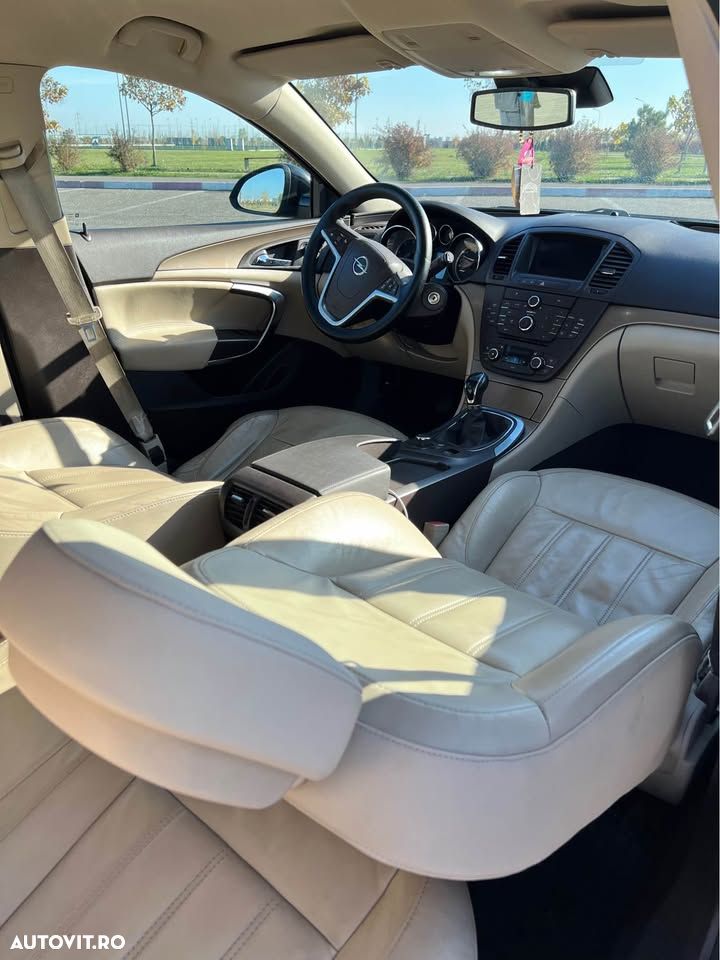 Opel Insignia 2.0 CDTI - 10