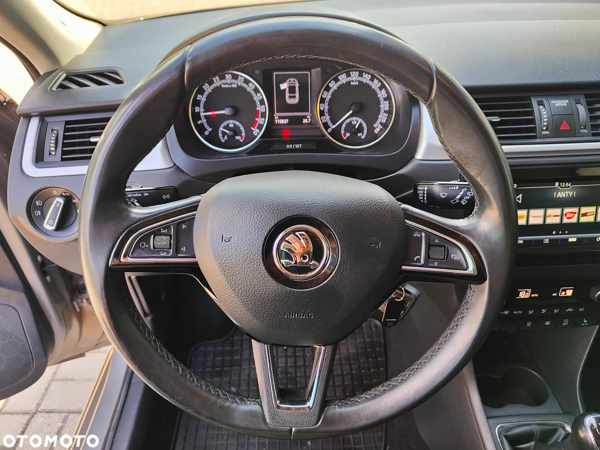 Skoda RAPID Spaceback 1.6 TDI Drive - 18