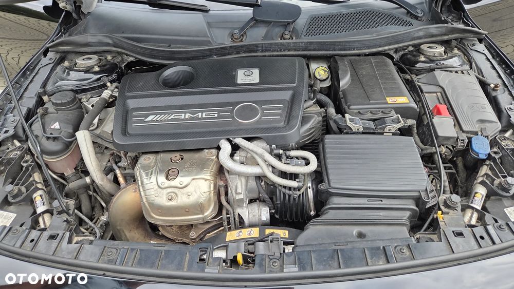 Mercedes-Benz GLA 45 AMG 4-Matic - 36