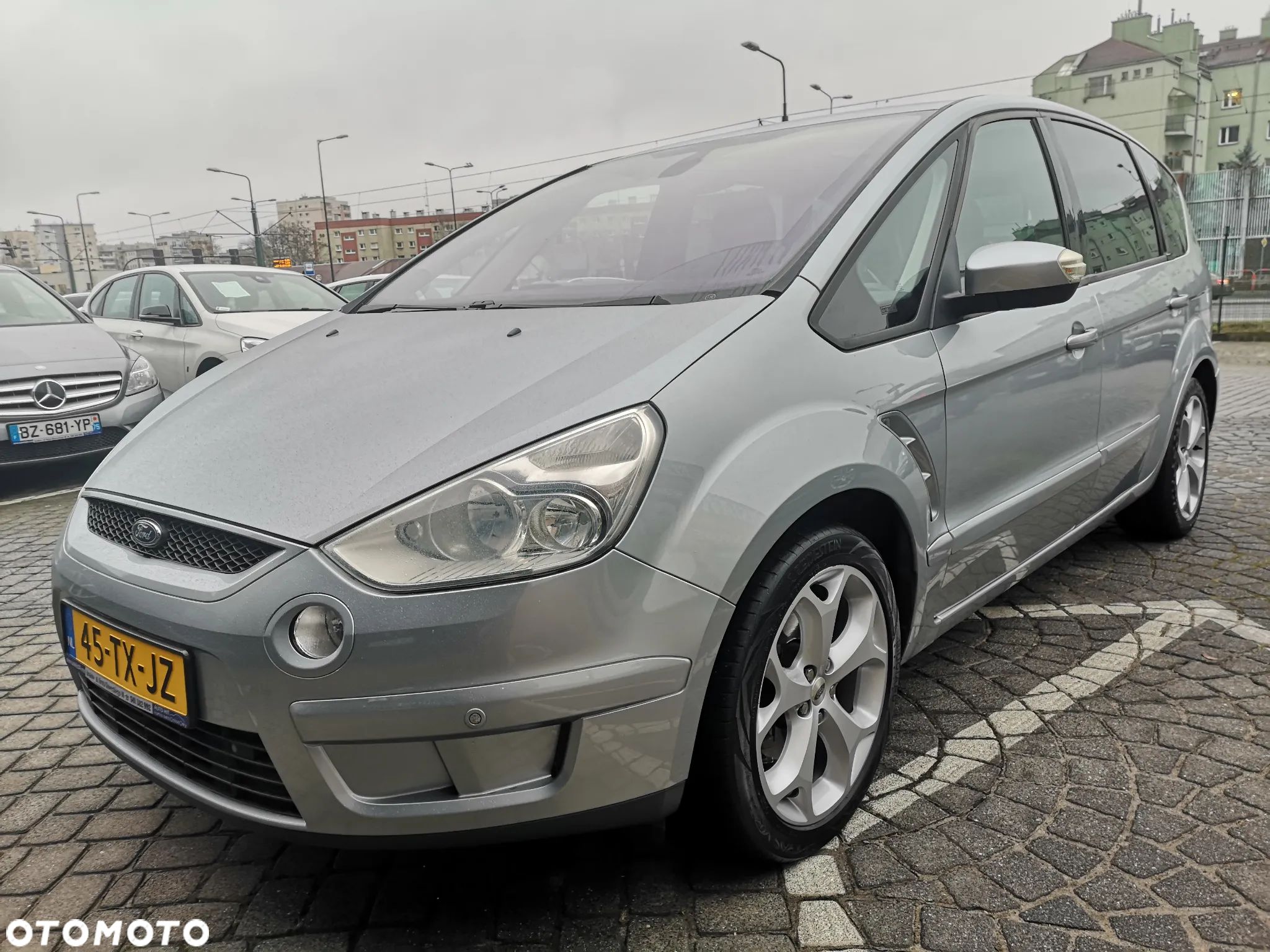 Ford S-Max - 1