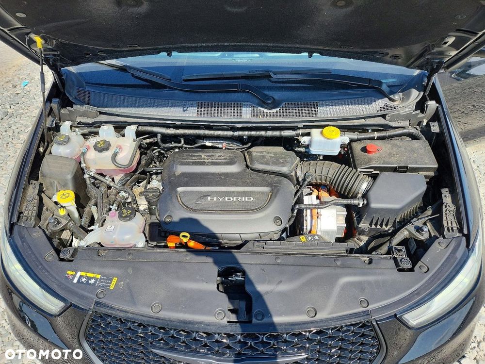 Chrysler Pacifica - 8
