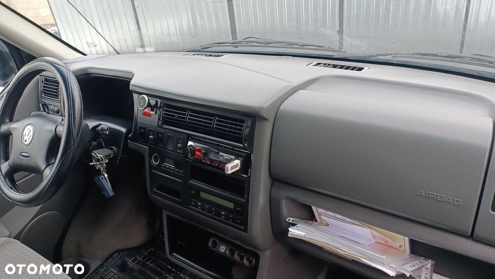 Volkswagen Transporter - 14