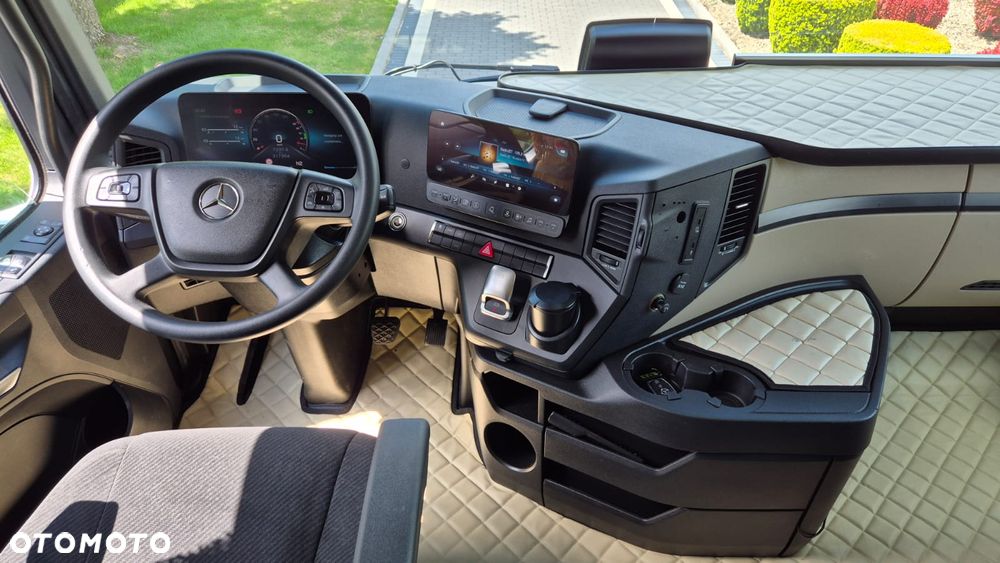 Mercedes-Benz //ACTROS///2023/// 1851///JEDYNE 317 TYŚ KM/// GIGA SPACE///ALUFELGI/// KLIMATYZACJA POSTOJOWA/// FULL LED///VIRTUAL COCPIT/// TV///STAN JAK NOWY. - 27