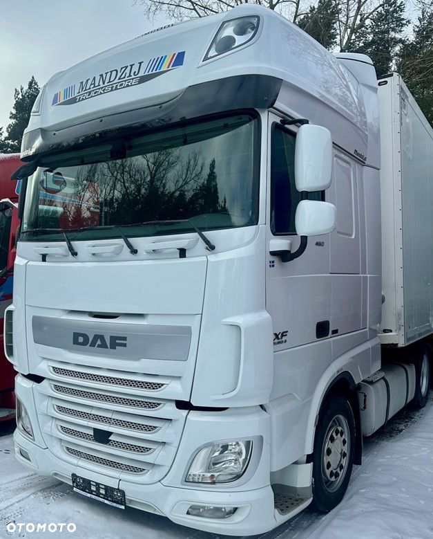 DAF XF460 SUPER SPACE CAB AUTOMAT STANDKLIMA LODÓWKA 2xALUTANK SPOJLERY SKÓRA LOW DECK MEGA EURO 6 2016r 960000km IGŁA - 3