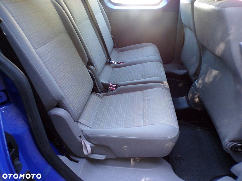 Volkswagen Caddy - 19