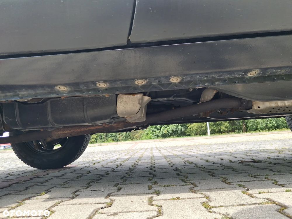 Toyota RAV4 2.0 GLi - 37