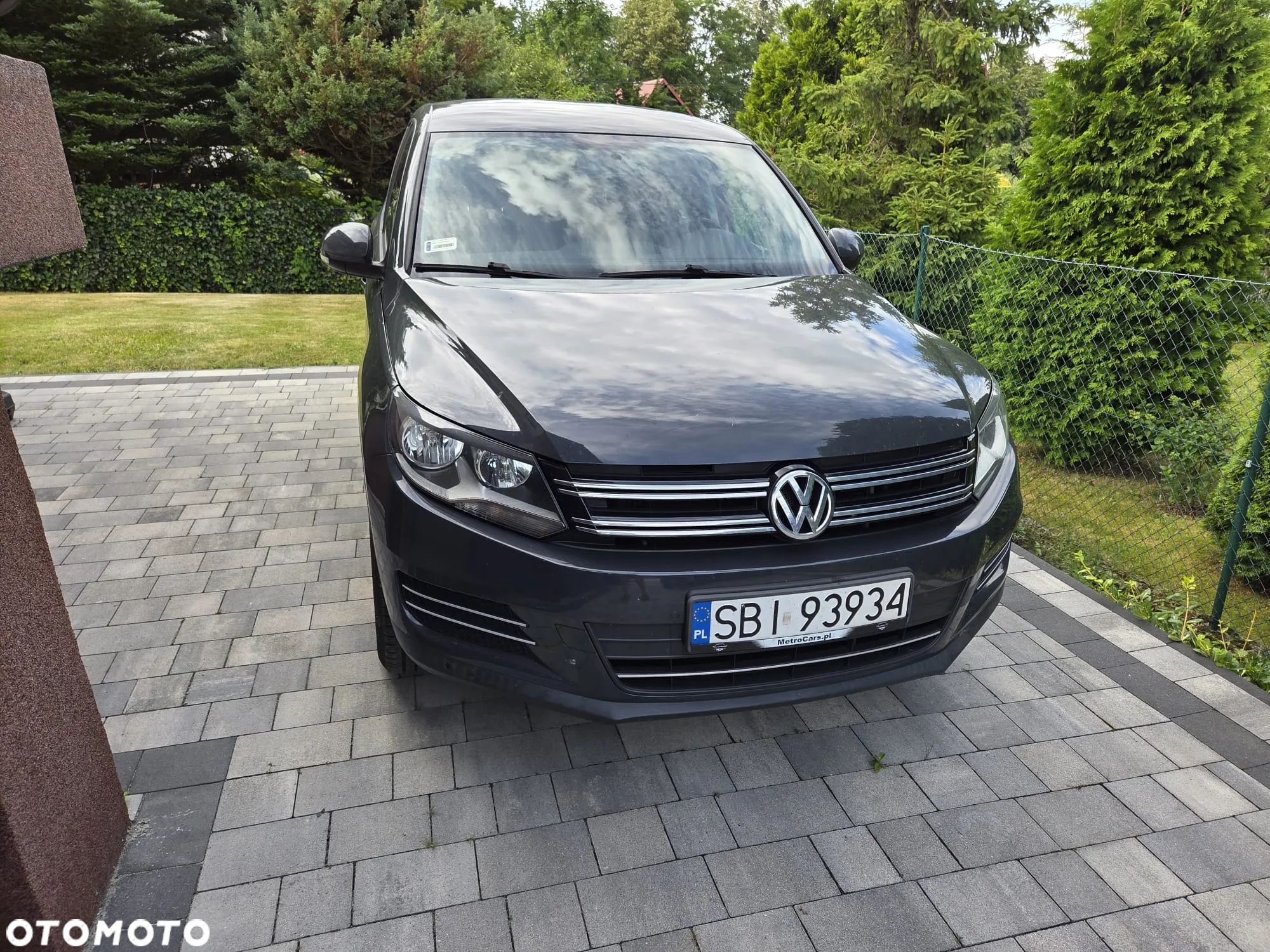 Volkswagen Tiguan - 1
