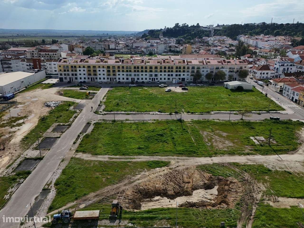 Lote de terreno para construção de prédio multifamiliar, Coruche, Lote - Grande imagem: 2/16