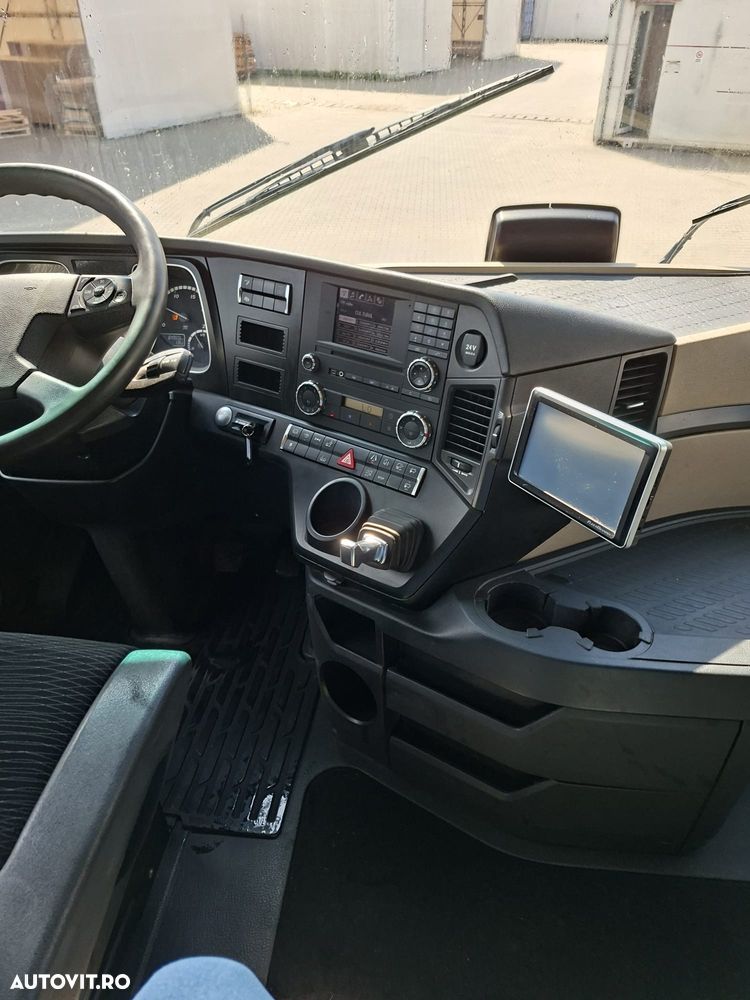Mercedes-Benz Actros - 17